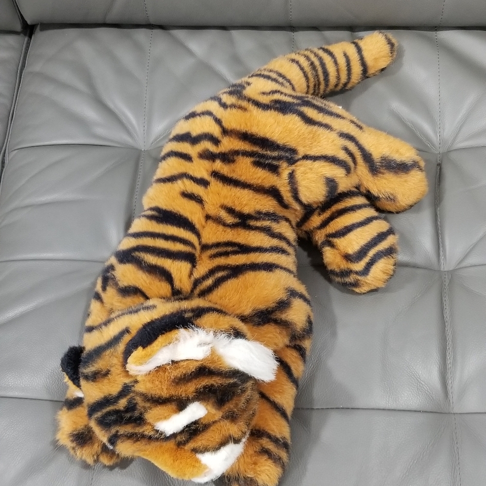 Tiger plush toy ,vintage, by Commonwealth